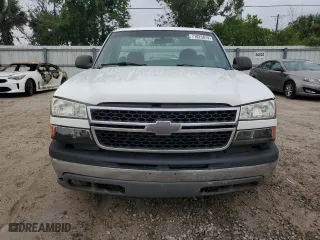 2006 Chevrolet Silverado 1500 LS with VIN 1GCEC14V26Z240390, listed as a Copart auction lot 71025874 with 171,828 mi miles and Clean Title. Bid and sale history available at carsss.com. Image 5.