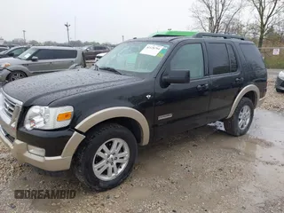 2008 Ford Explorer Eddie Bauer z VIN 1FMEU74898UA65738, wystawiony jako IAAI lot #42128794 z przebiegiem 191 042 mil mil oraz . Historia ofert i sprzedaży dostępna na DreamBid. Obrazek 17.
