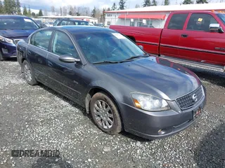 2006 Nissan Altima 2.5 with VIN 1N4AL11D06N304367, listed as a IAAI auction lot 41808294 with 198,815 mi miles. Bid and sale history available at carsss.com. Image 1.