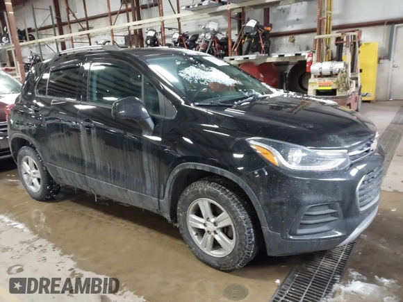 2021 Chevrolet Trax LT with VIN KL7CJPSB5MB353097, listed as a IAAI auction lot 41618376 with 98,082 mi miles. Bid and sale history available at carsss.com. Image 1.
