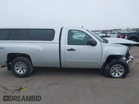2012 Chevrolet Silverado 1500 LT with VIN 1GCNKSE04CZ182287, listed as a IAAI auction lot 41915911 with 125,217 mi miles. Bid and sale history available at carsss.com. Image 13.