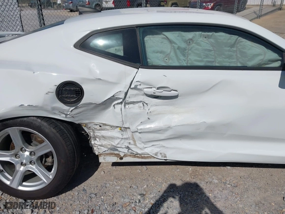 2019 Chevrolet Camaro 1LT with VIN 1G1FB1RS7K0108884, listed as a IAAI auction lot 41717182 with 45,820 mi miles. Bid and sale history available at carsss.com. Image 6.