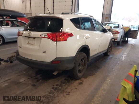 2015 Toyota RAV4 LE with VIN 2T3BFREV0FW305714, listed as a IAAI auction lot 41049706 with 1 mi miles. Bid and sale history available at carsss.com. Image 4.