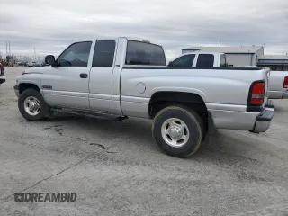 2002 Dodge Ram 2500 with VIN 3B7KC23682M263039, listed as a Copart auction lot 84555524 with 169,996 mi miles and Salvage Title. Bid and sale history available at carsss.com. Image 2.