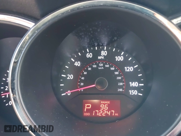2013 Kia Sorento LX with VIN 5XYKT3A63DG339792, listed as a IAAI auction lot 40555344 with 172,247 mi miles and . Bid and sale history available at carsss.com. Image 7.