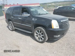 2008 Cadillac Escalade z VIN 1GYFK63838R190760, wystawiony jako IAAI lot #42108824 z przebiegiem 140 401 mil mil oraz . Historia ofert i sprzedaży dostępna na DreamBid. Obrazek 1.