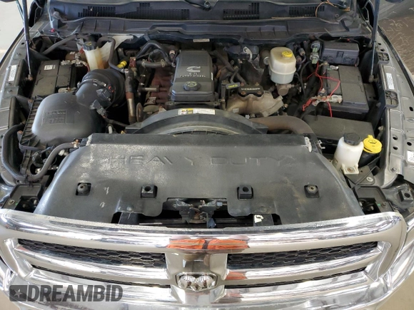 2015 Ram 2500 Tradesman z VIN 3C6UR5CL1FG524912, wystawiony jako Copart lot #54245925 z przebiegiem 312 171 mil mil oraz Czysty tytuł • Clean title. Historia ofert i sprzedaży dostępna na DreamBid. Obrazek 11.