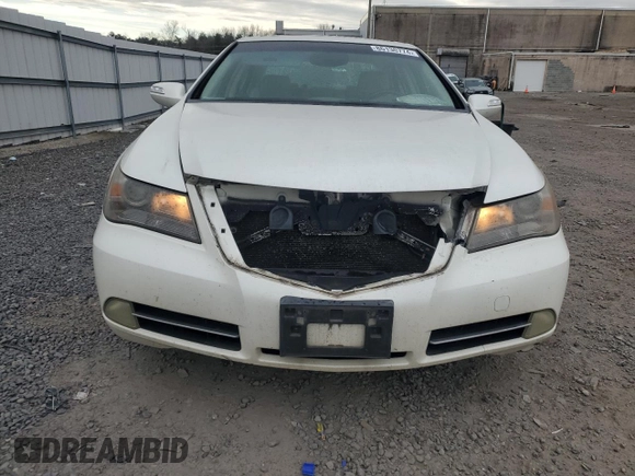 2011 Acura RL Technology with VIN JH4KB2F63BC000147, listed as a Copart auction lot 86130774 with 215,685 mi miles and Salvage Title. Bid and sale history available at DreamBid. Image 5.