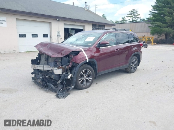 2019 Toyota Highlander LE with VIN 5TDBZRFH6KS943719, listed as a IAAI auction lot 42610730 with 64,089 mi miles and . Bid and sale history available at DreamBid. Image 17.