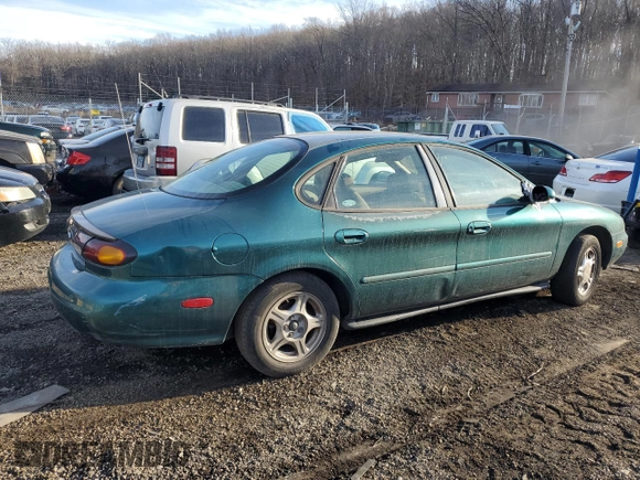 1996 Ford Taurus GL with VIN 1FALP52U1TA126586, listed as a Copart auction lot 46276755 with 125,786 mi miles and Salvage Title. Bid and sale history available at carsss.com. Image 3.