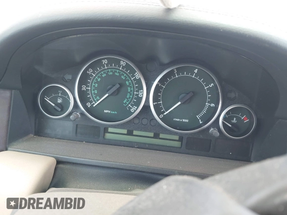 2005 Land Rover Range Rover z VIN SALMF11445A197370, wystawiony jako IAAI lot #42129179 z przebiegiem Nie podano mil oraz . Historia ofert i sprzedaży dostępna na DreamBid. Obrazek 7.