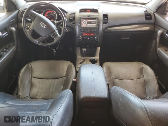 2013 Kia Sorento SX with VIN 5XYKW4A25DG312538, listed as a Copart auction lot 53753565 with 132,883 mi miles and Salvage title. Bid and sale history available at DreamBid. Image 8.