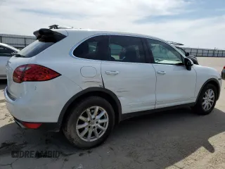 2013 Porsche Cayenne z VIN WP1AA2A2XDLA04038, wystawiony jako Copart lot #52906175 z przebiegiem 162 411 mil mil oraz Szkoda całkowita • Salvage title. Historia ofert i sprzedaży dostępna na DreamBid. Obrazek 3.