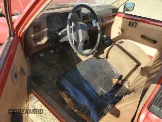 1985 Toyota Pickup с VIN JT4RN60R9F5079593, выставлен на аукционе Copart как лот 59204305 с пробегом 225 444 миль миль и Списание • Salvage title. История ставок и продаж доступна на DreamBid. Изображение 8.