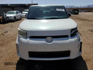 2014 Scion xB z VIN JTLZE4FE3EJ059746, wystawiony jako Copart lot #52634605 z przebiegiem 181 787 mil mil oraz Szkoda całkowita • Salvage title. Historia ofert i sprzedaży dostępna na DreamBid. Obrazek 5.