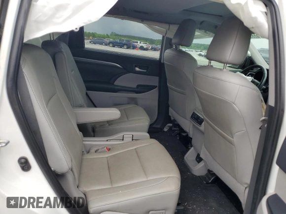 2019 Toyota Highlander Limited with VIN 5TDDZRFH7KS968833, listed as a Copart auction lot 54575595 with 125,176 mi miles and Salvage title. Bid and sale history available at DreamBid. Image 10.