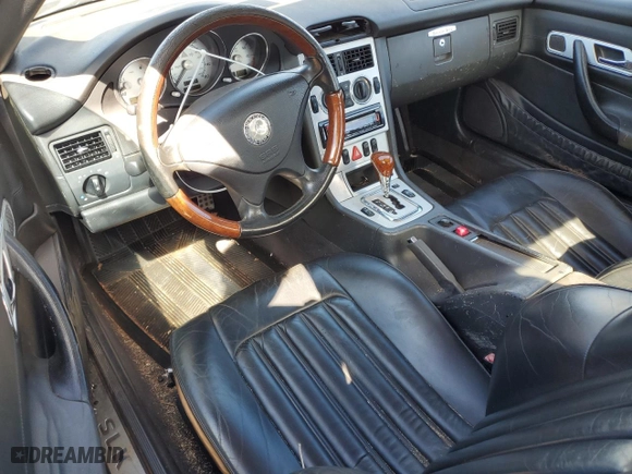 2004 Mercedes-Benz SLK-Class with VIN WDBKK49FX4F310756, listed as a Copart auction lot 88972095 with 65,739 mi miles and Salvage Title. Bid and sale history available at carsss.com. Image 8.