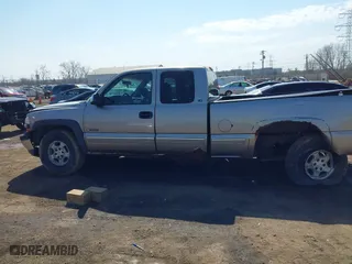 1999 Chevrolet Silverado 1500 LS with VIN 2GCEC19T4X1253952, listed as a IAAI auction lot 41785637 with 1 mi miles. Bid and sale history available at carsss.com. Image 14.
