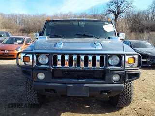2005 Hummer H2 SUV with VIN 5GRGN23U15H117796, listed as a IAAI auction lot 41543913 with 195,560 mi miles. Bid and sale history available at carsss.com. Image 6.
