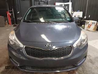 2015 Kia Forte LX with VIN KNAFX4A65F5334212, listed as a IAAI auction lot 42129391 with 150,864 mi miles. Bid and sale history available at carsss.com. Image 13.