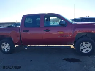 2007 Chevrolet Silverado 1500 LT w/1LT with VIN 2GCEC13C371628738, listed as a IAAI auction lot 41324477 with 204,147 mi miles. Bid and sale history available at carsss.com. Image 13.