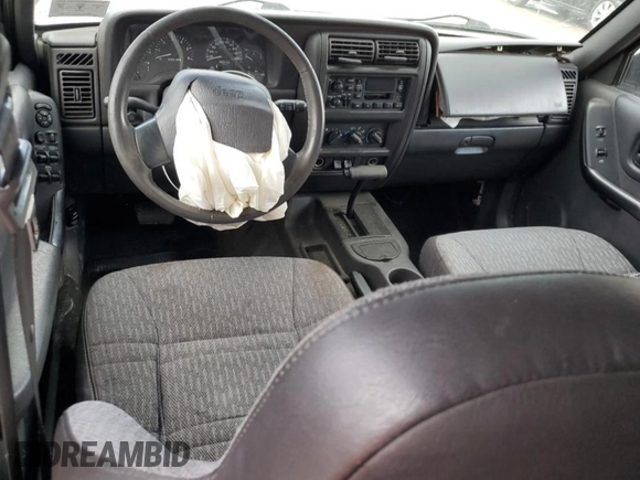 2001 Jeep Cherokee Sport with VIN 1J4FT48S91L605949, listed as a Copart auction lot 60024895 with Not provided miles and Salvage title. Bid and sale history available at DreamBid. Image 8.
