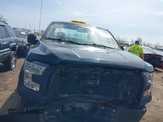 2017 Ford F-150 XL с VIN 1FTMF1C82HKD02039, выставлен на аукционе IAAI как лот 42101837 с пробегом 193 959 миль миль и . История ставок и продаж доступна на DreamBid. Изображение 12.