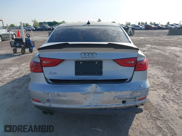 2015 Audi A3 Premium z VIN WAUACGFF5F1015240, wystawiony jako IAAI lot #42032916 z przebiegiem 129 656 mil mil oraz . Historia ofert i sprzedaży dostępna na DreamBid. Obrazek 16.