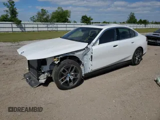 2024 BMW i5 eDrive40 with VIN WBY33FK05RCR50188, listed as a Copart auction lot 52953195 with 423 mi miles and Salvage title. Bid and sale history available at DreamBid. Image 1.