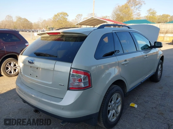 2007 Ford Edge SEL PLUS with VIN 2FMDK39C87BA68397, listed as a IAAI auction lot 41897056 with 135,403 mi miles. Bid and sale history available at carsss.com. Image 4.
