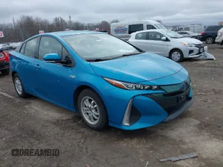 2017 Toyota Prius Plus z VIN JTDKARFP0H3016014, wystawiony jako IAAI lot #41797703 z przebiegiem 80 657 mil mil oraz . Historia ofert i sprzedaży dostępna na DreamBid. Obrazek 1.