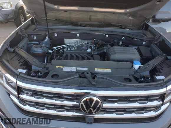 2023 Volkswagen Atlas SEL Premium R-Line z VIN 1V2FE2CA4PC224679, wystawiony jako Copart lot #83774634 z przebiegiem 5 661 mil mil oraz Szkoda całkowita • Salvage title. Historia ofert i sprzedaży dostępna na DreamBid. Obrazek 14.