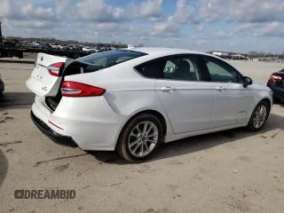 2019 Ford Fusion Hybrid SE with VIN 3FA6P0LU6KR225603, listed as a Copart auction lot 37621353 with 70,279 mi miles. Bid and sale history available at carsss.com. Image 3.