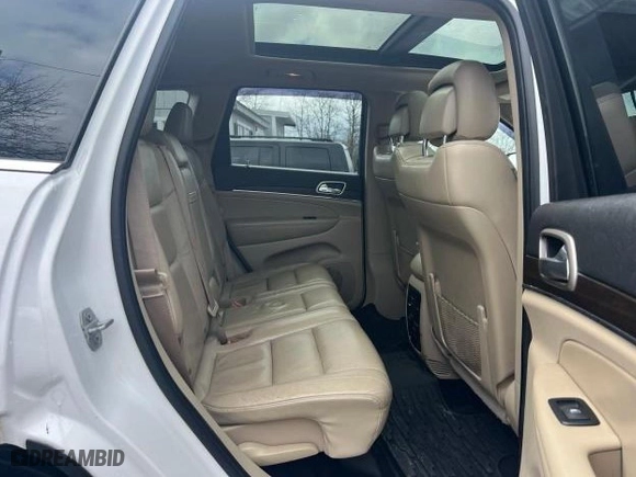 2015 Jeep Grand Cherokee Limited with VIN 1C4RJFBG0FC609727, listed as a Copart auction lot 53431285 with 181,000 mi miles and Clean Title. Bid and sale history available at carsss.com. Image 6.