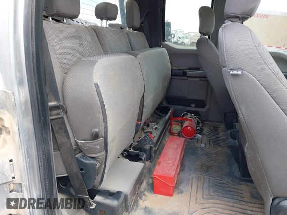 2020 Ford F-250 XL z VIN 1FT7X2B61LED95952, wystawiony jako IAAI lot #42186832 z przebiegiem 119 083 mil mil oraz . Historia ofert i sprzedaży dostępna na DreamBid. Obrazek 7.
