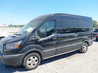 2019 Ford Transit Passenger XL z VIN 1FBAX2CG4KKA76658, wystawiony jako IAAI lot #41859748 z przebiegiem 155 033 mil mil oraz . Historia ofert i sprzedaży dostępna na DreamBid. Obrazek 6.