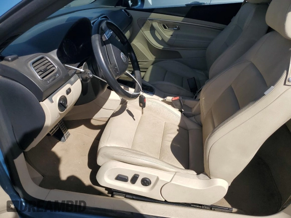 2008 Volkswagen Eos 3.2L with VIN WVWDB71F38V039347, listed as a Copart auction lot 72598194 with 123,630 mi miles and Salvage Title. Bid and sale history available at DreamBid. Image 7.