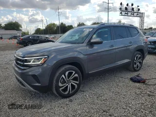 2022 Volkswagen Atlas SEL with VIN 1V2BP2CA8NC502506, listed as a Copart auction lot 70981634 with 34,960 mi miles and Salvage title. Bid and sale history available at DreamBid. Image 1.