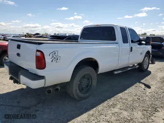 2015 Ford Super Duty F-250 SRW XLT with VIN 1FT7X2BT9FEB24065, listed as a Copart auction lot 51700525 with 204,885 mi miles and Salvage Title. Bid and sale history available at carsss.com. Image 3.