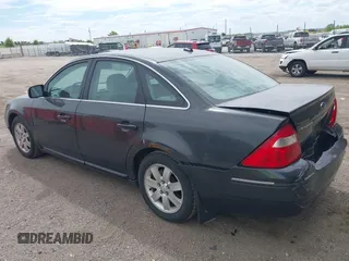 2007 Ford Five Hundred SEL z VIN 1FAHP24157G102902, wystawiony jako IAAI lot #42123329 z przebiegiem 105 468 mil mil oraz . Historia ofert i sprzedaży dostępna na DreamBid. Obrazek 3.