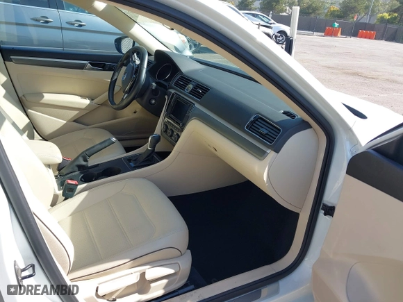 2017 Volkswagen Passat R-Line w/Comfort Pkg with VIN 1VWDT7A39HC014514, listed as a IAAI auction lot 41988227 with 87,038 mi miles. Bid and sale history available at carsss.com. Image 5.