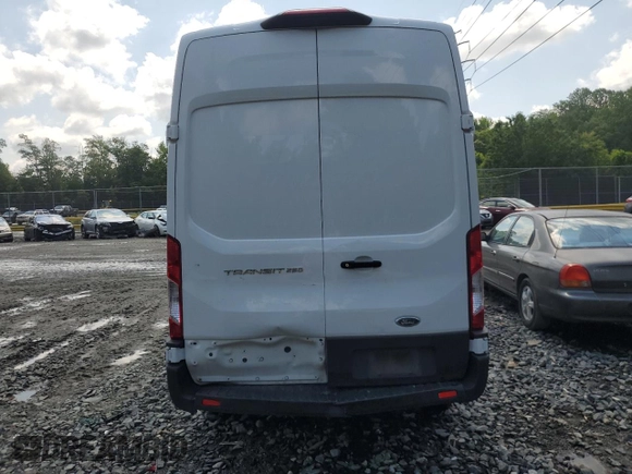 2021 Ford Transit Cargo z VIN 1FTBR1X82MKA08353, wystawiony jako Copart lot #58431105 z przebiegiem 100 195 mil mil oraz Szkoda całkowita • Salvage title. Historia ofert i sprzedaży dostępna na DreamBid. Obrazek 6.