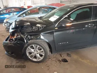 2015 Chevrolet Impala LT z VIN 1G1115SL2FU120009, wystawiony jako IAAI lot #41885579 z przebiegiem 124 190 mil mil oraz . Historia ofert i sprzedaży dostępna na DreamBid. Obrazek 6.