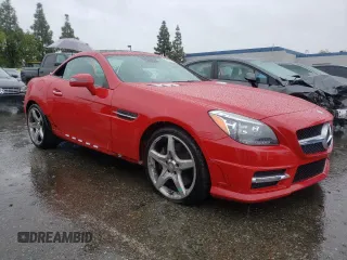 2016 Mercedes-Benz SLK-Class SLK 350 with VIN WDDPK5HA8GF117387, listed as a Copart auction lot 43185024 with 18,077 mi miles. Bid and sale history available at carsss.com. Image 4.