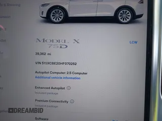 2017 Tesla Model X 90D z VIN 5YJXCBE20HF070252, wystawiony jako IAAI lot #42281644 z przebiegiem 39 362 mil mil oraz . Historia ofert i sprzedaży dostępna na DreamBid. Obrazek 7.