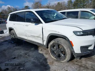 2024 Jeep Grand Cherokee Altitude z VIN 1C4RJKAG4R8550649, wystawiony jako IAAI lot #41649177 z przebiegiem 8 505 mil mil oraz . Historia ofert i sprzedaży dostępna na DreamBid. Obrazek 1.
