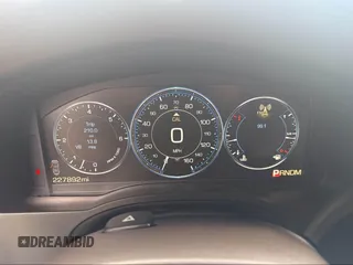2015 Cadillac Escalade ESV Premium z VIN 1GYS4JKJ1FR272533, wystawiony jako IAAI lot #42461108 z przebiegiem 227 892 mil mil oraz . Historia ofert i sprzedaży dostępna na DreamBid. Obrazek 7.