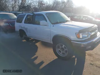 2001 Toyota 4Runner SR5 with VIN JT3HN86R010355250, listed as a IAAI auction lot 41332921 with 301,294 mi miles. Bid and sale history available at carsss.com. Image 1.