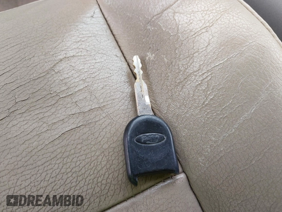 2008 Ford Expedition Eddie Bauer with VIN 1FMFU17598LA72780, listed as a IAAI auction lot 41918314 with 223,411 mi miles and . Bid and sale history available at DreamBid. Image 11.