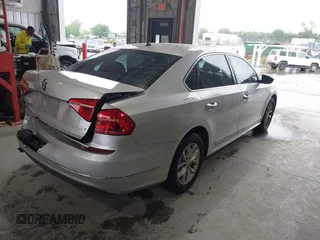 2016 Volkswagen Passat S с VIN 1VWAS7A30GC031755, выставлен на аукционе IAAI как лот 42359638 с пробегом 115 046 миль миль и . История ставок и продаж доступна на DreamBid. Изображение 4.
